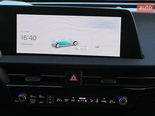 Бежевый Киа EV6, объемом двигателя 0 л и пробегом 66 тыс. км за 28500 $, фото 21 на Automoto.ua