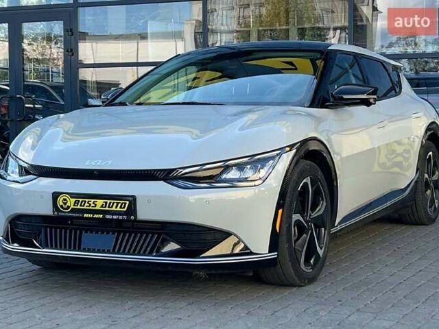 Бежевый Киа EV6, объемом двигателя 0 л и пробегом 66 тыс. км за 28500 $, фото 2 на Automoto.ua