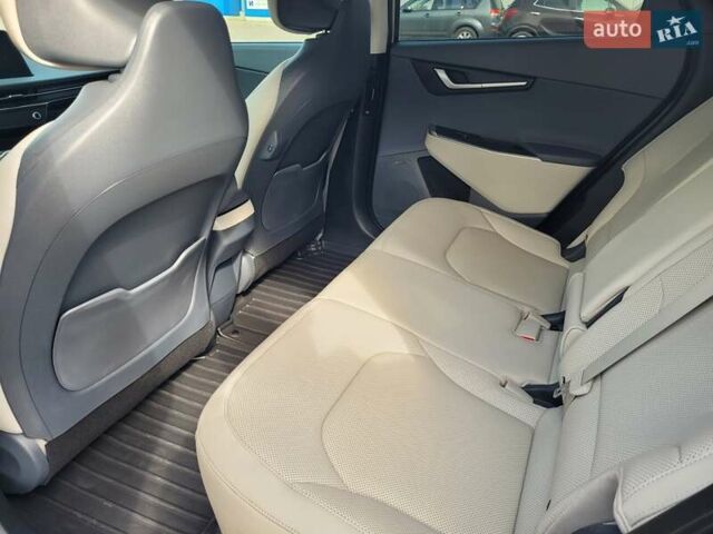 Бежевый Киа EV6, объемом двигателя 0 л и пробегом 85 тыс. км за 23000 $, фото 21 на Automoto.ua