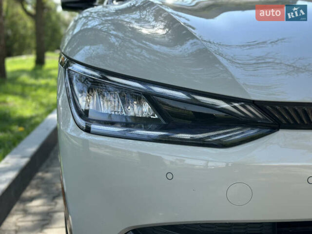 Бежевий Кіа EV6, об'ємом двигуна 0 л та пробігом 96 тис. км за 23000 $, фото 19 на Automoto.ua