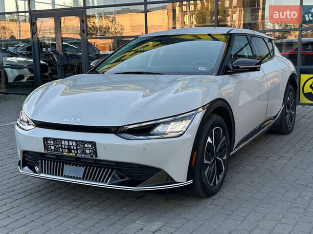 Бежевый Киа EV6, объемом двигателя 0 л и пробегом 112 тыс. км за 24500 $, фото 2 на Automoto.ua