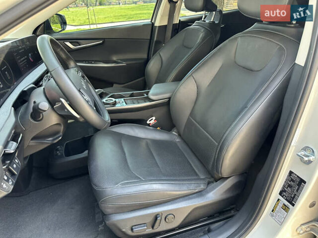Бежевий Кіа EV6, об'ємом двигуна 0 л та пробігом 96 тис. км за 23000 $, фото 27 на Automoto.ua