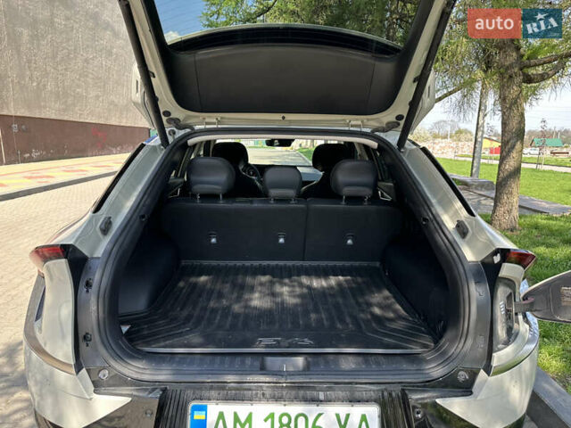 Бежевий Кіа EV6, об'ємом двигуна 0 л та пробігом 96 тис. км за 23000 $, фото 42 на Automoto.ua