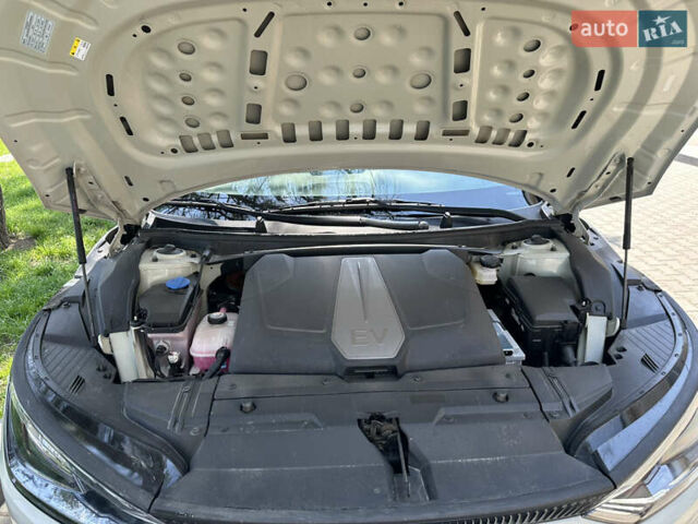 Бежевий Кіа EV6, об'ємом двигуна 0 л та пробігом 96 тис. км за 23000 $, фото 45 на Automoto.ua