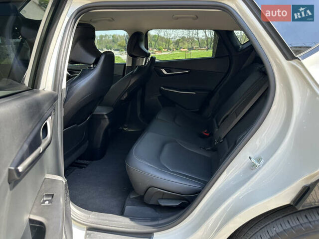 Бежевий Кіа EV6, об'ємом двигуна 0 л та пробігом 96 тис. км за 23000 $, фото 32 на Automoto.ua