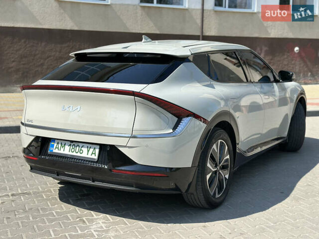 Бежевий Кіа EV6, об'ємом двигуна 0 л та пробігом 96 тис. км за 23000 $, фото 7 на Automoto.ua