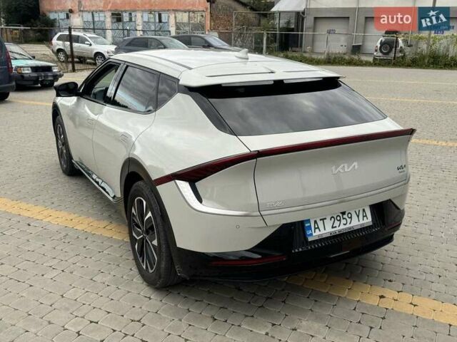 Бежевый Киа EV6, объемом двигателя 0 л и пробегом 33 тыс. км за 25750 $, фото 25 на Automoto.ua