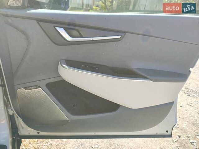 Бежевий Кіа EV6, об'ємом двигуна 0 л та пробігом 30 тис. км за 25500 $, фото 21 на Automoto.ua
