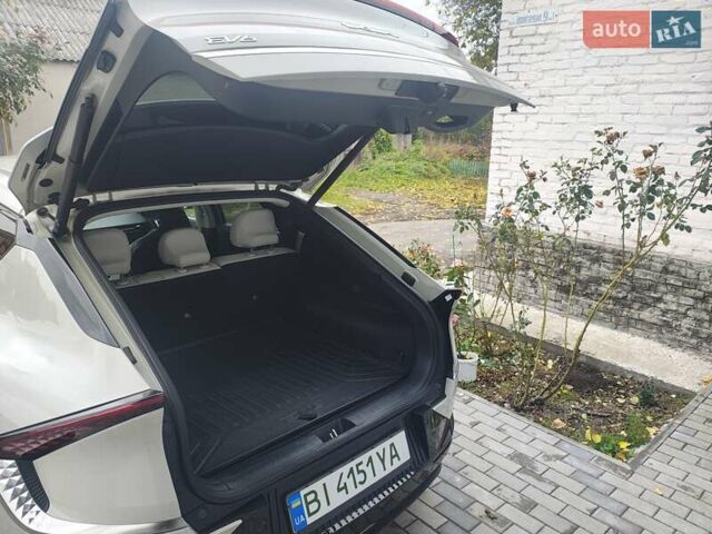 Киа EV6 2023 в Лубнах на Automoto.ua Бежевый Киа EV6, объемом двигателя 0 л и пробегом 32 тыс. км за 25200 $, фото 30 на Automoto.ua