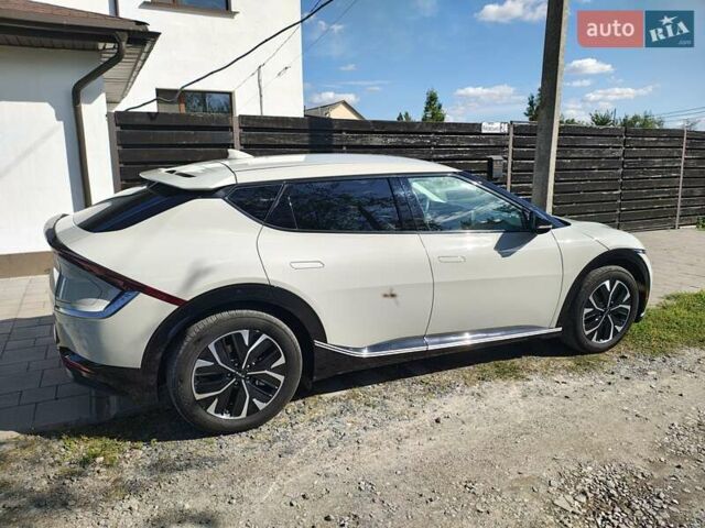 Бежевий Кіа EV6, об'ємом двигуна 0 л та пробігом 30 тис. км за 25500 $, фото 8 на Automoto.ua