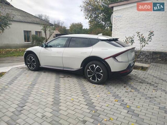 Киа EV6 2023 в Лубнах на Automoto.ua Бежевый Киа EV6, объемом двигателя 0 л и пробегом 32 тыс. км за 25200 $, фото 28 на Automoto.ua