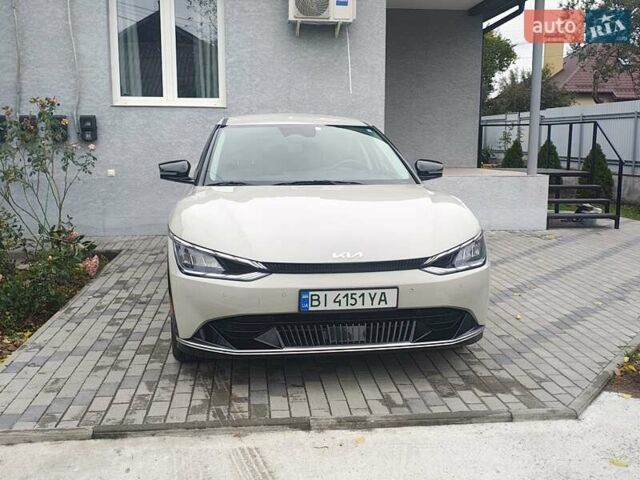 Киа EV6 2023 в Лубнах на Automoto.ua Бежевый Киа EV6, объемом двигателя 0 л и пробегом 32 тыс. км за 25200 $, фото 19 на Automoto.ua