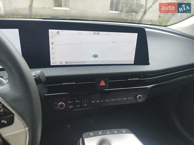 Киа EV6 2023 в Лубнах на Automoto.ua Бежевый Киа EV6, объемом двигателя 0 л и пробегом 32 тыс. км за 25200 $, фото 33 на Automoto.ua