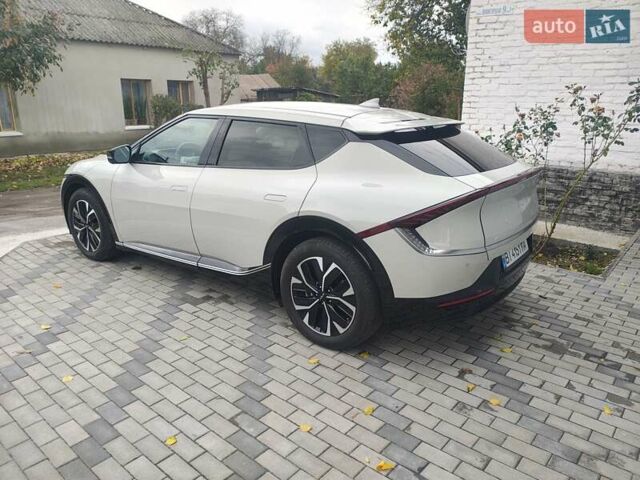 Киа EV6 2023 в Лубнах на Automoto.ua Бежевый Киа EV6, объемом двигателя 0 л и пробегом 32 тыс. км за 25200 $, фото 29 на Automoto.ua