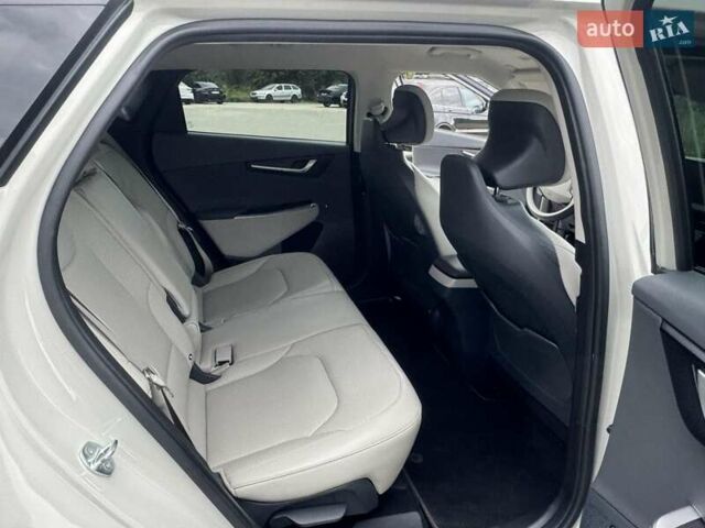 Бежевый Киа EV6, объемом двигателя 0 л и пробегом 33 тыс. км за 25750 $, фото 19 на Automoto.ua