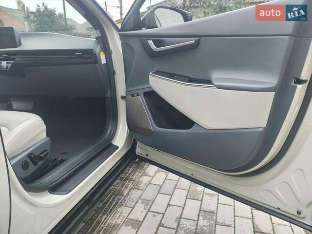 Киа EV6 2023 в Лубнах на Automoto.ua Бежевый Киа EV6, объемом двигателя 0 л и пробегом 32 тыс. км за 25200 $, фото 39 на Automoto.ua