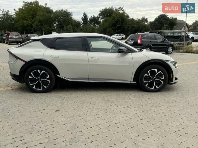 Бежевый Киа EV6, объемом двигателя 0 л и пробегом 33 тыс. км за 25750 $, фото 32 на Automoto.ua