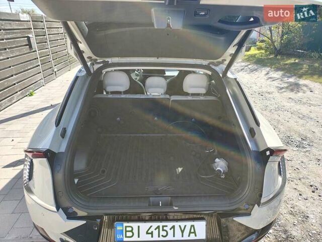 Бежевий Кіа EV6, об'ємом двигуна 0 л та пробігом 30 тис. км за 25500 $, фото 18 на Automoto.ua
