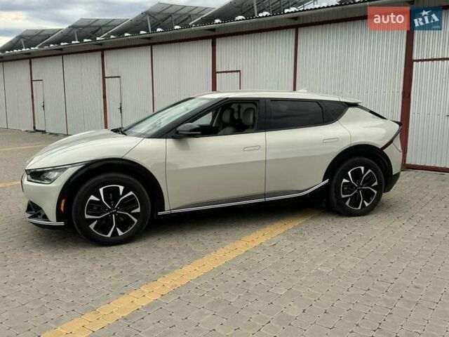 Бежевый Киа EV6, объемом двигателя 0 л и пробегом 33 тыс. км за 25750 $, фото 28 на Automoto.ua