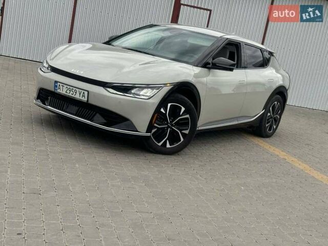 Бежевый Киа EV6, объемом двигателя 0 л и пробегом 33 тыс. км за 25750 $, фото 8 на Automoto.ua