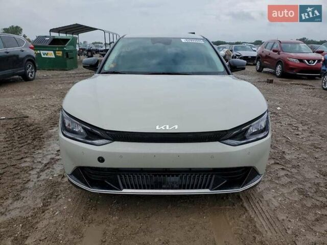 Бежевий Кіа EV6, об'ємом двигуна 0 л та пробігом 15 тис. км за 13500 $, фото 4 на Automoto.ua