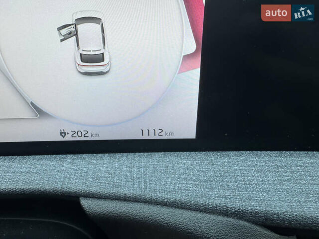 Бежевый Киа EV6, объемом двигателя 0 л и пробегом 1 тыс. км за 31850 $, фото 17 на Automoto.ua