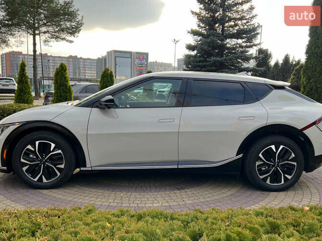 Бежевый Киа EV6, объемом двигателя 0 л и пробегом 2 тыс. км за 31850 $, фото 3 на Automoto.ua