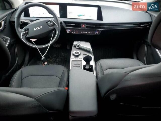 Бежевий Кіа EV6, об'ємом двигуна 0 л та пробігом 15 тис. км за 13500 $, фото 7 на Automoto.ua