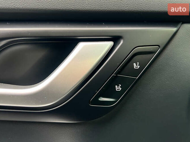 Бежевый Киа EV6, объемом двигателя 0 л и пробегом 2 тыс. км за 31850 $, фото 20 на Automoto.ua