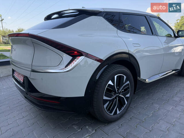Бежевый Киа EV6, объемом двигателя 0 л и пробегом 1 тыс. км за 33800 $, фото 8 на Automoto.ua