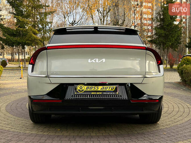Бежевый Киа EV6, объемом двигателя 0 л и пробегом 2 тыс. км за 31850 $, фото 5 на Automoto.ua