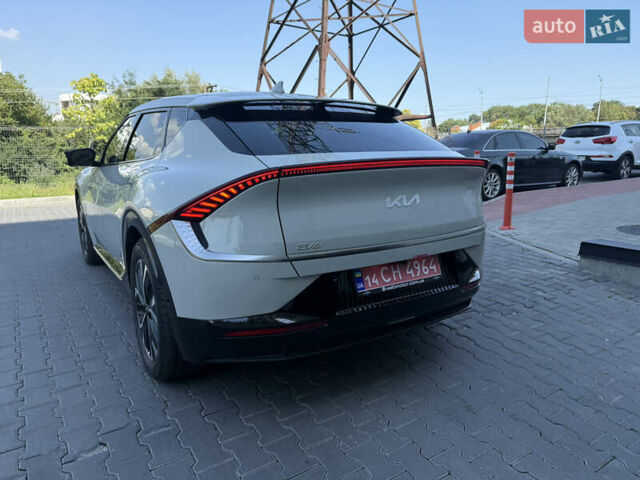 Бежевый Киа EV6, объемом двигателя 0 л и пробегом 1 тыс. км за 33800 $, фото 7 на Automoto.ua