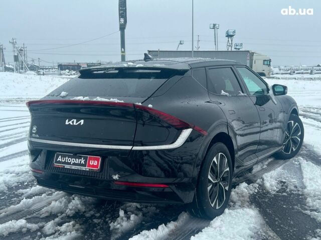 Черный Киа EV6, объемом двигателя 0 л и пробегом 59 тыс. км за 25340 $, фото 8 на Automoto.ua