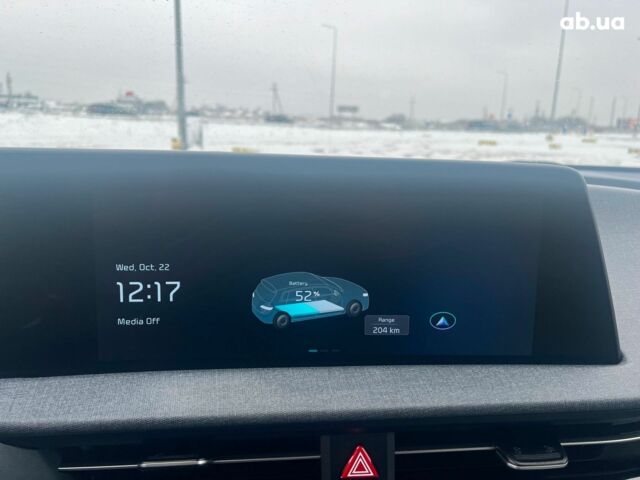 Черный Киа EV6, объемом двигателя 0 л и пробегом 59 тыс. км за 25340 $, фото 22 на Automoto.ua