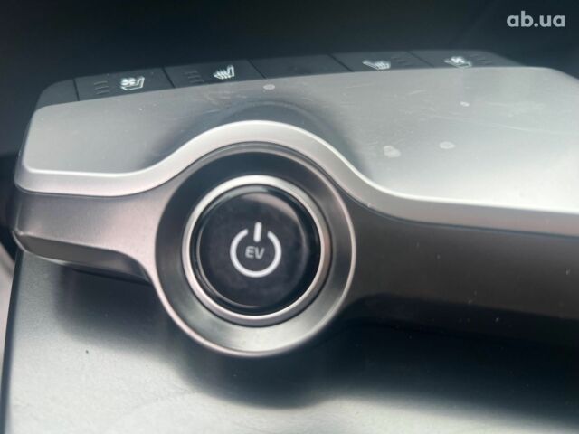 Черный Киа EV6, объемом двигателя 0 л и пробегом 59 тыс. км за 25340 $, фото 25 на Automoto.ua