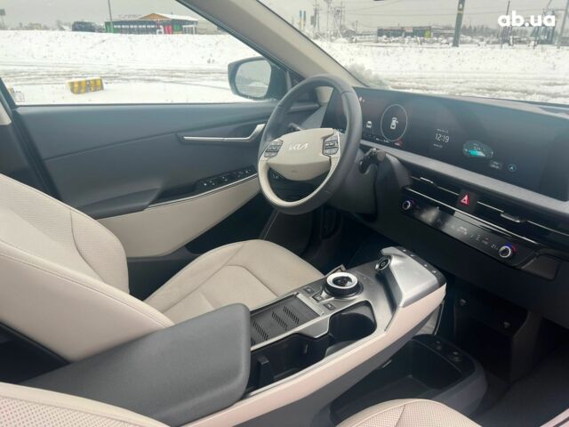 Черный Киа EV6, объемом двигателя 0 л и пробегом 59 тыс. км за 25340 $, фото 40 на Automoto.ua