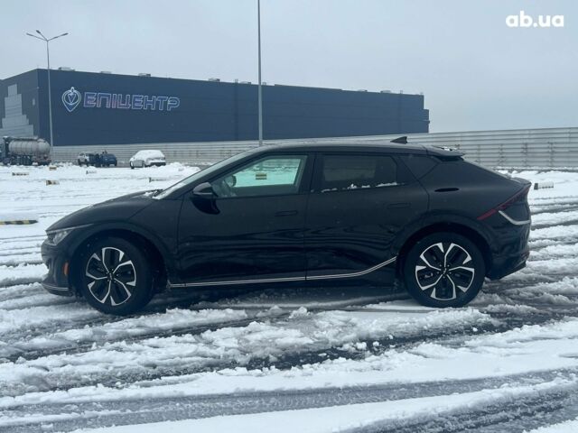 Черный Киа EV6, объемом двигателя 0 л и пробегом 59 тыс. км за 25340 $, фото 4 на Automoto.ua