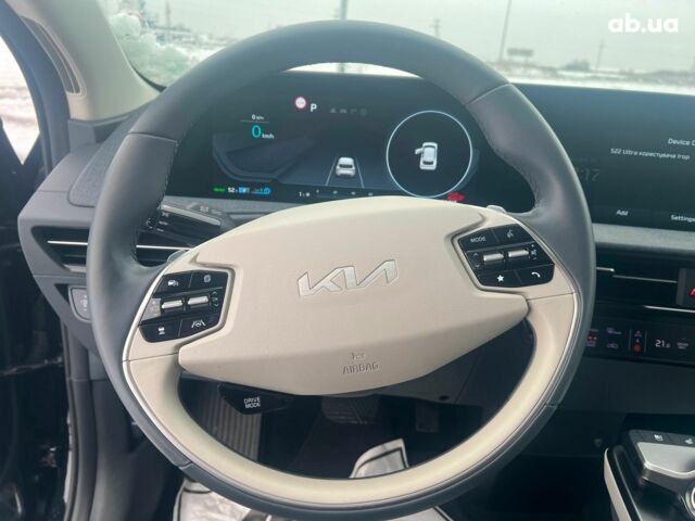Черный Киа EV6, объемом двигателя 0 л и пробегом 59 тыс. км за 25340 $, фото 20 на Automoto.ua
