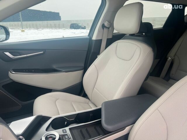 Черный Киа EV6, объемом двигателя 0 л и пробегом 59 тыс. км за 25340 $, фото 30 на Automoto.ua