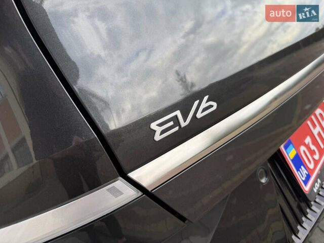 Черный Киа EV6, объемом двигателя 0 л и пробегом 54 тыс. км за 23999 $, фото 29 на Automoto.ua