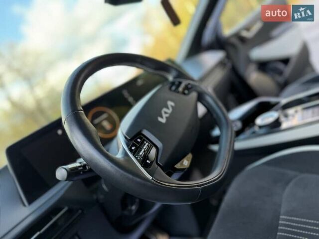Черный Киа EV6, объемом двигателя 0 л и пробегом 94 тыс. км за 26300 $, фото 57 на Automoto.ua