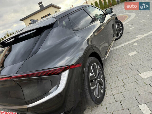Черный Киа EV6, объемом двигателя 0 л и пробегом 54 тыс. км за 23999 $, фото 22 на Automoto.ua
