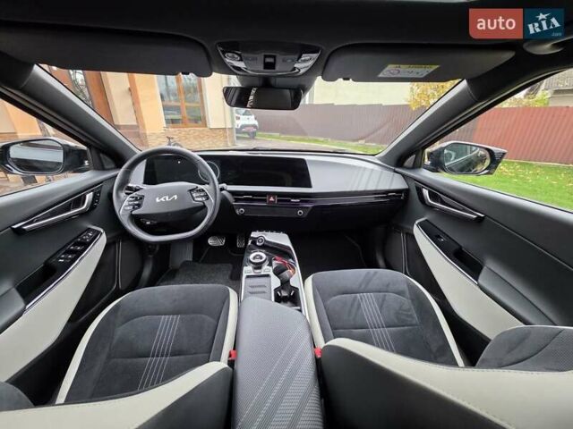 Черный Киа EV6, объемом двигателя 0 л и пробегом 49 тыс. км за 28900 $, фото 21 на Automoto.ua