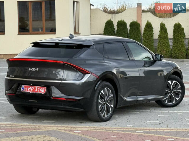 Черный Киа EV6, объемом двигателя 0 л и пробегом 54 тыс. км за 23999 $, фото 18 на Automoto.ua