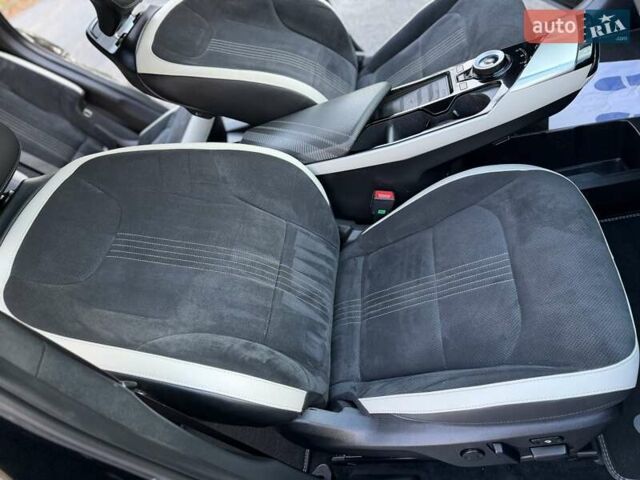 Черный Киа EV6, объемом двигателя 0 л и пробегом 94 тыс. км за 26300 $, фото 45 на Automoto.ua