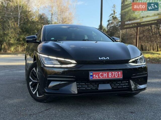 Черный Киа EV6, объемом двигателя 0 л и пробегом 94 тыс. км за 26300 $, фото 4 на Automoto.ua
