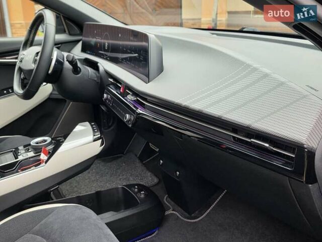 Черный Киа EV6, объемом двигателя 0 л и пробегом 49 тыс. км за 28900 $, фото 14 на Automoto.ua