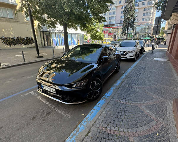 Чорний Кіа EV6, об'ємом двигуна 0 л та пробігом 89 тис. км за 24800 $, фото 12 на Automoto.ua
