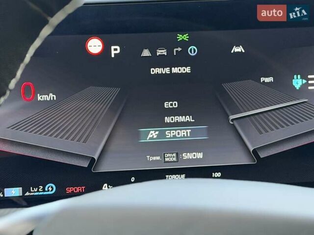 Черный Киа EV6, объемом двигателя 0 л и пробегом 83 тыс. км за 27200 $, фото 83 на Automoto.ua