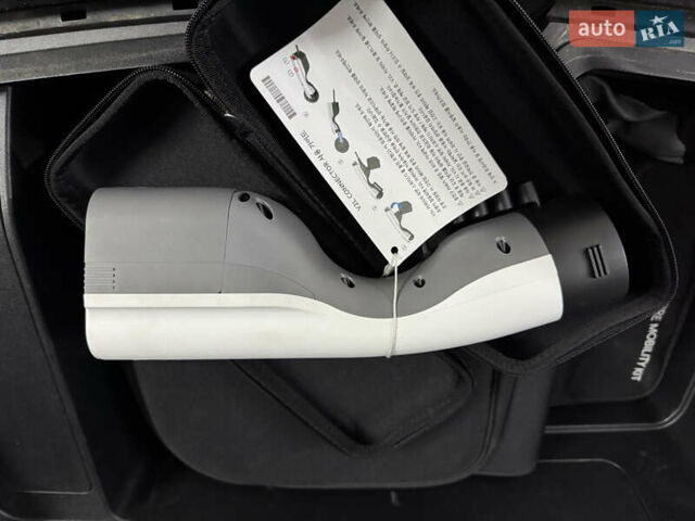 Черный Киа EV6, объемом двигателя 0 л и пробегом 80 тыс. км за 29500 $, фото 3 на Automoto.ua